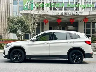 BMW X1 2020 sDrive20Li Fashionable exterior photo 3