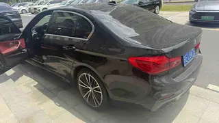 BMW 5 Series 2020 530Li Leading Type M Sports suit exterior photo 5