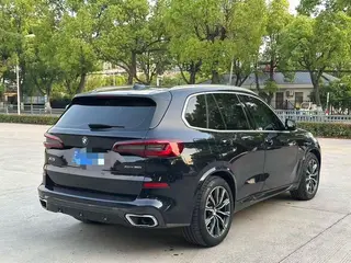 BMW X5 2021 Restyling xDrive30i M Sports suit interior photo 9