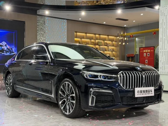 BMW 7 Series 2019 Restyling 740Li xDrive Administrative M Sports suit exterior photo 3 BMW 7 Series 2019 Restyling 740Li xDrive Administrative M Sports suit exterior photo 3