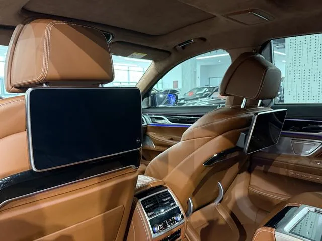 BMW 7 Series 2019 Restyling 740Li xDrive Administrative M Sports suit exterior photo 9 BMW 7 Series 2019 Restyling 740Li xDrive Administrative M Sports suit exterior photo 9