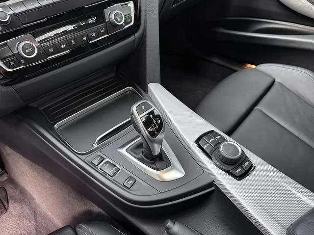 BMW 3 Series 2018 320i M Sports suit exterior photo 7