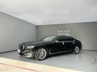 BMW 7 Series 2019 Restyling 740Li Leading Type Luxury Set