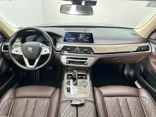 BMW 7 Series 2019 Restyling 740Li Leading Type Luxury Set exterior photo 4