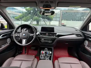 BMW 1 Series 2021 120i M Sports Obsidian Night Edition interior photo 14 BMW 1 Series 2021 120i M Sports Obsidian Night Edition interior photo 14