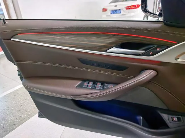 BMW 5 Series 2021 Restyling 530Li Leading Type Luxury Set interior photo 9
