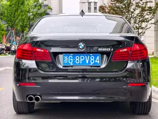 BMW 5 Series 2014 520i Elegant style exterior photo 4
