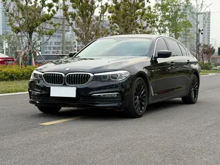 BMW 5 Series 2018 528Li Edición especial listada exterior foto 1