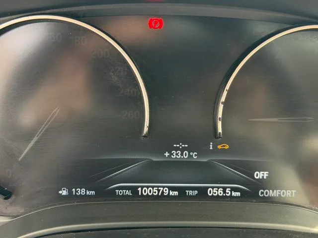 BMW 5 Series 2018 528Li Edición especial listada interior foto 13