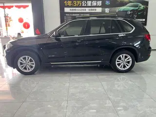 BMW X5 2014 xDrive35i Elegant style interior photo 16 BMW X5 2014 xDrive35i Elegant style interior photo 16