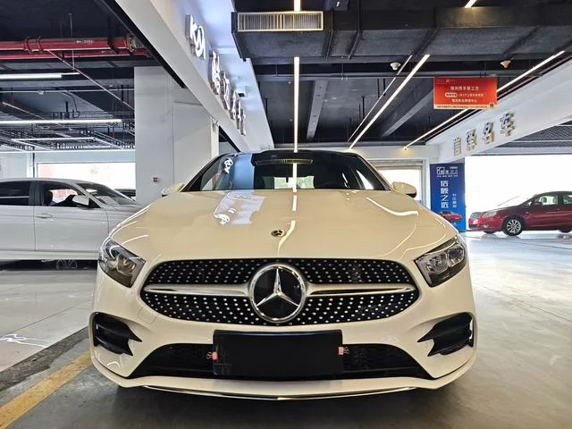Mercedes-Benz A-Class 2022 Reforma A 200 L Edición de moda de coche deportivo exterior foto 3