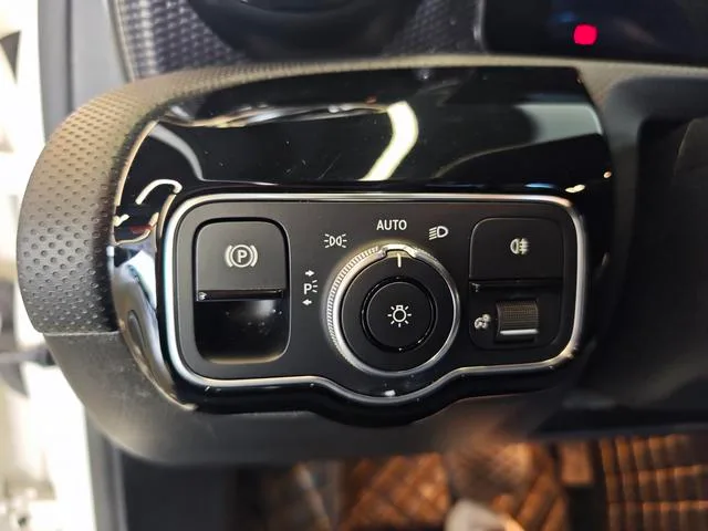 Mercedes-Benz A-Class 2022 Reforma A 200 L Edición de moda de coche deportivo interior foto 12
