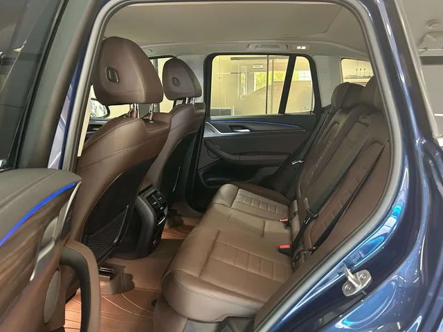 BMW X3 2021 xDrive28i M Sports suit interior photo 11