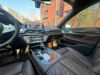 BMW 7 Series 2021 740Li Leading Type M Sports suit interior photo 8