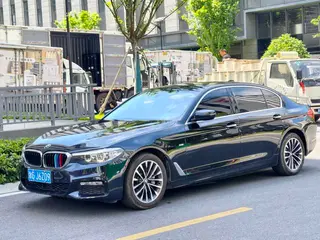 BMW 5 Series 2018 530Li Premium Class Luxury Set exterior photo 4
