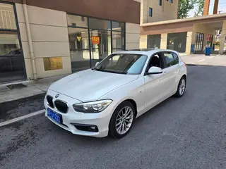BMW 1 Series (Imported) 2016 120i Leading Type exterior photo 1 BMW 1 Series (Imported) 2016 120i Leading Type exterior photo 1