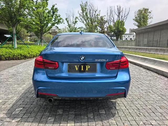BMW 3 Series 2017 320Li M Deporte interior foto 7