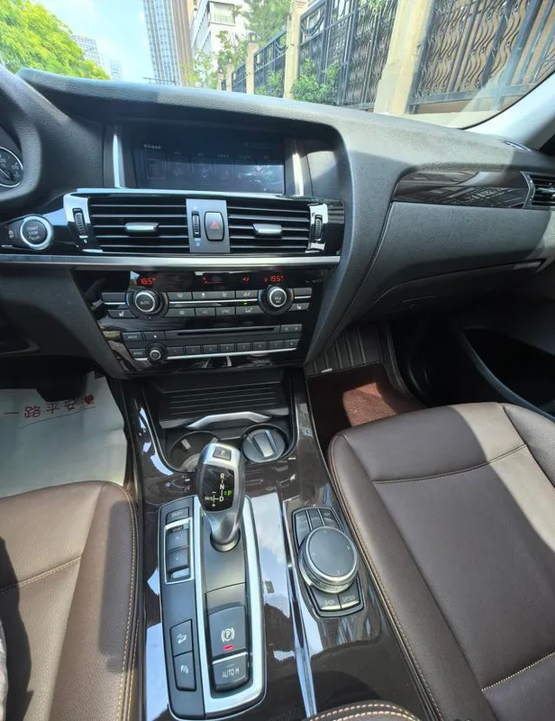 BMW X3 2014 xDrive20i X Design Suit exterior photo 4