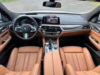 BMW 6 Series GT 2019 630i M Conjunto deportivo exterior foto 4 BMW 6 Series GT 2019 630i M Conjunto deportivo exterior foto 4