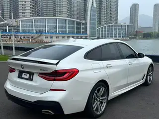 BMW 6 Series GT 2019 630i M Conjunto deportivo interior foto 7 BMW 6 Series GT 2019 630i M Conjunto deportivo interior foto 7