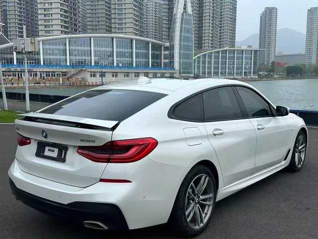 BMW 6 Series GT 2019 630i M Conjunto deportivo interior foto 7 BMW 6 Series GT 2019 630i M Conjunto deportivo interior foto 7