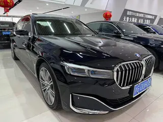 BMW 7 Series 2019 Модификация 740Li xDrive Административный тип Роскошный набор экстерьер фото 3