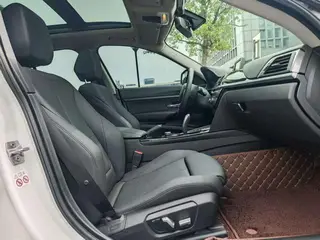 BMW 3 Series GT 2018 320i Модный тип интерьер фото 20