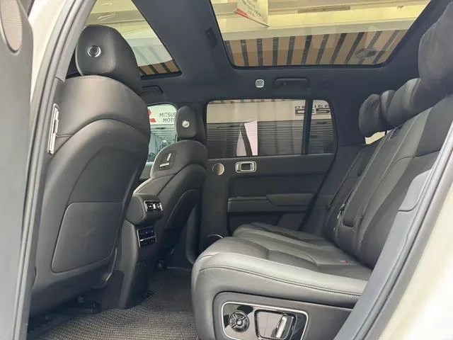 Li Auto L7 2023 Pro Edición interior foto 15