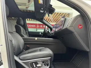 Li Auto L7 2023 Pro Edición interior foto 17