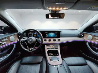 Mercedes-Benz E-Class 2022 E 300 L Luxury type Passenger car interior photo 12 Mercedes-Benz E-Class 2022 E 300 L Luxury type Passenger car interior photo 12