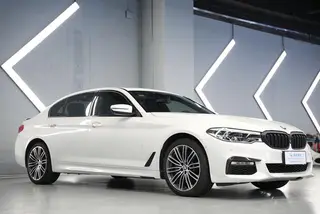 BMW 5 Series 2018 Reforma 530Li Tipo de lujo M Conjunto deportivo exterior foto 3