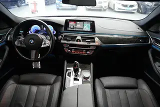 BMW 5 Series 2018 Reforma 530Li Tipo de lujo M Conjunto deportivo interior foto 19