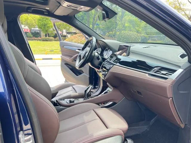 BMW X2 2020 sDrive25i Leading Type M Sports suit interior photo 13
