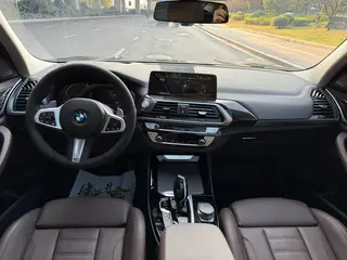 BMW X3 2021 xDrive30i Líder M Conjunto deportivo interior foto 10