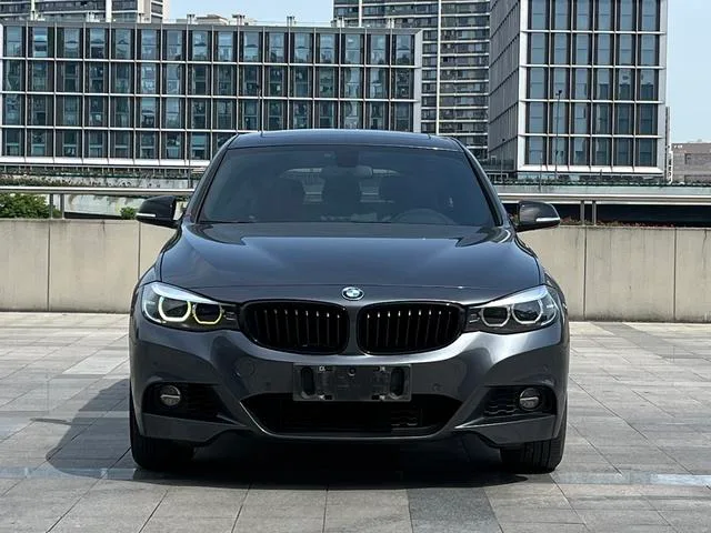 BMW 3 Series GT 2019 320i M Sports Obsidian Night Edition exterior photo 2