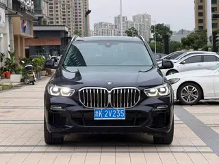 BMW X5 2021 xDrive30i M Sports suit exterior photo 2