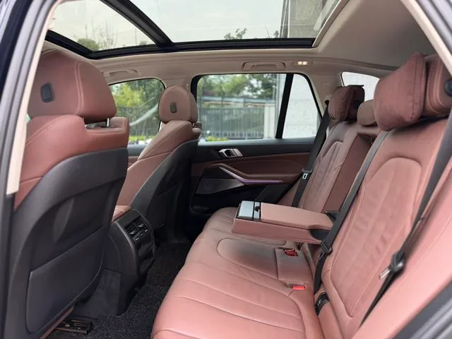 BMW X5 2021 xDrive30i M Sports suit exterior photo 6
