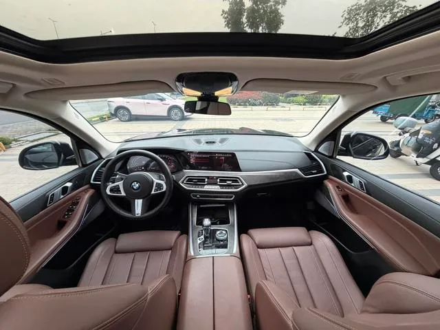 BMW X5 2021 xDrive30i M Sports suit exterior photo 7
