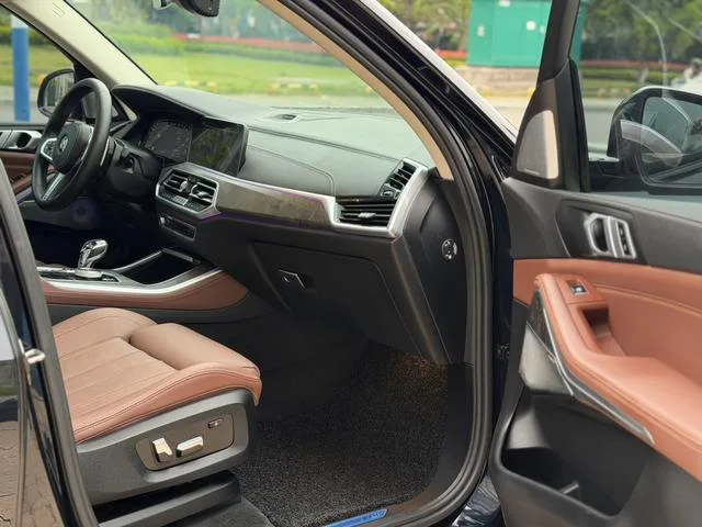 BMW X5 2021 xDrive30i M Sports suit exterior photo 9