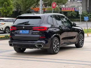 BMW X5 2021 xDrive30i M Sports suit interior photo 16