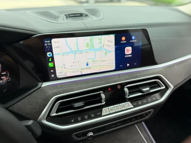 BMW X5 2021 xDrive30i M Sports suit interior photo 17