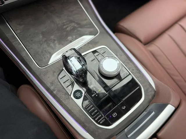 BMW X5 2021 xDrive30i M Sports suit interior photo 18
