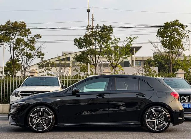 Mercedes-Benz Mercedes-AMG A-Class 2025 AMG A 35 4MATIC exterior photo 8