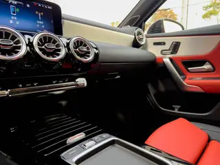 Mercedes-Benz Mercedes-AMG A-Class 2025 AMG A 35 4MATIC interior photo 12