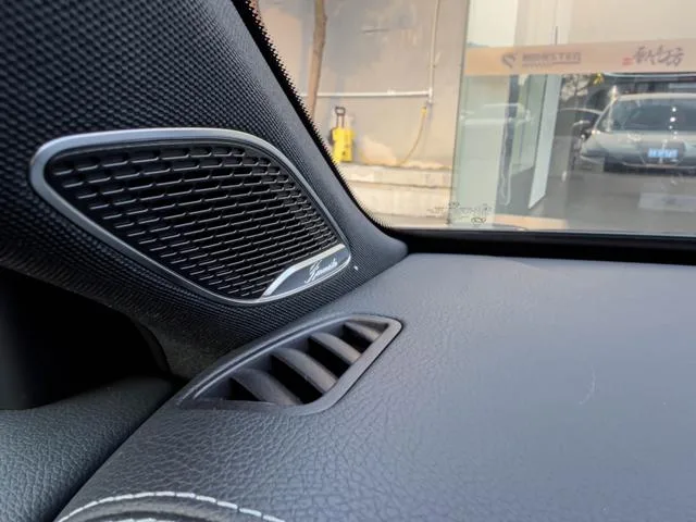 Mercedes-Benz Mercedes-AMG A-Class 2025 AMG A 35 4MATIC interior photo 13