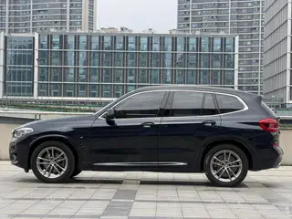 BMW X3 2021 xDrive28i M Sports suit exterior photo 3