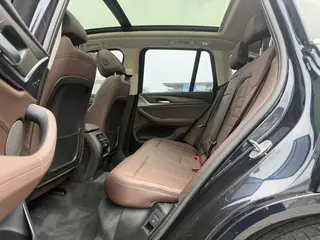 BMW X3 2021 xDrive28i M Sports suit interior photo 7