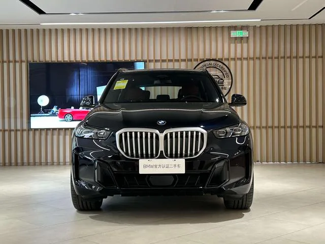 BMW X5 2025 xDrive40Li M Traje nocturno deportivo Yao exterior foto 3