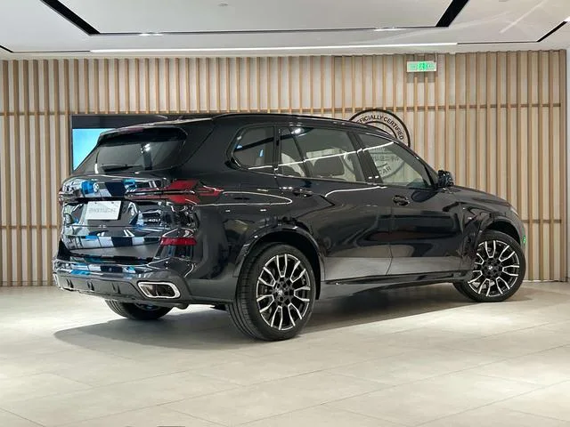 BMW X5 2025 xDrive40Li M Traje nocturno deportivo Yao exterior foto 5