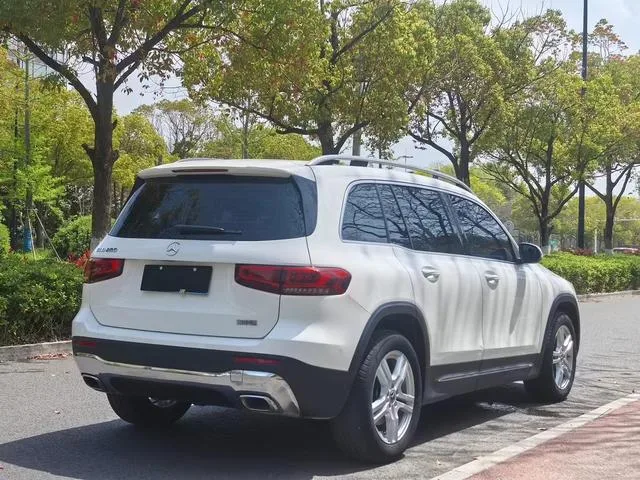 Mercedes-Benz GLB 2022 Second change GLB 200 Fashionable exterior photo 3 Mercedes-Benz GLB 2022 Second change GLB 200 Fashionable exterior photo 3